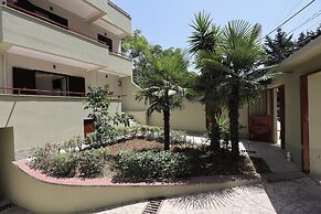 Emar Hotel