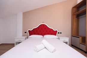 Emar Hotel