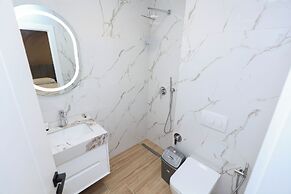 Emar Hotel