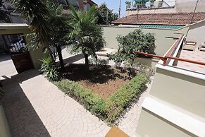 Emar Hotel