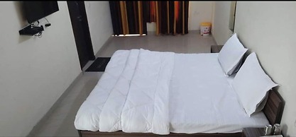 Goroomgo Hotel Gopi Dham Ashram Haridwar