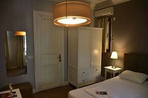 CEMBERLİ HOUSE