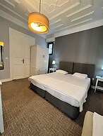 CEMBERLİ HOUSE