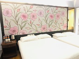Hi Hotel Dot