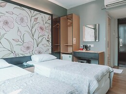 Hi Hotel Dot