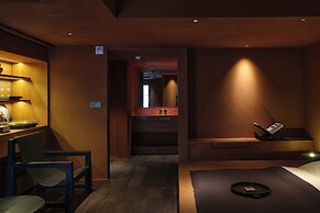 AFTER CHAPTER HOTEL