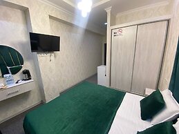 HOTEL IMMAM AZAM