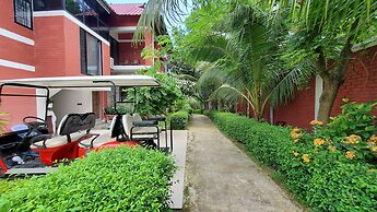 Kokomo Sunset Resort