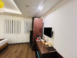 239 Hotel