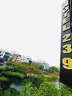 239 Hotel