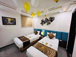 239 Hotel