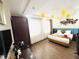 239 Hotel