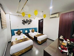 239 Hotel