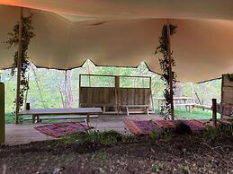 Hapus Hideaway Retreat Site, Sleeps 29