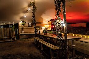 Hapus Hideaway Retreat Site, Sleeps 29