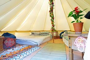 Hapus Hideaway Retreat Site, Sleeps 29