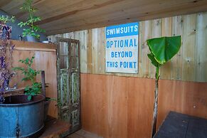 Hapus Hideaway Retreat Site, Sleeps 29
