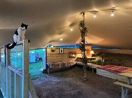 Hapus Hideaway Retreat Site, Sleeps 29