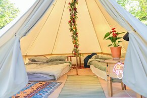 Hapus Hideaway Retreat Site, Sleeps 29