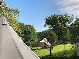 Hapus Hideaway Retreat Site, Sleeps 29