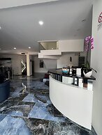 TC HOTEL