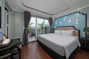 Madelise Central Grand Hotel