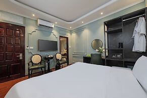 Madelise Central Grand Hotel