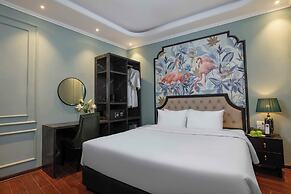 Madelise Central Grand Hotel