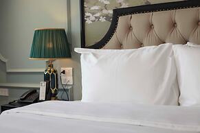 Madelise Central Grand Hotel