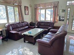 Little girl's home