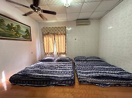 Little girl's home