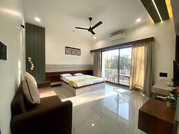 Sandhya Manohar Beach Resort