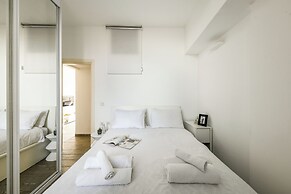 Charming 1BR Apt by Sea N' Rent