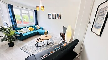 Pengam House