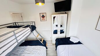 Pengam House
