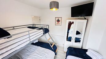 Pengam House