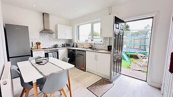 Pengam House