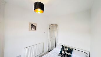 Pengam House