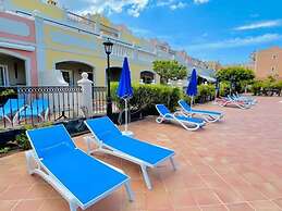 Enjoy 1 BR Palm Mar Next to Pool
