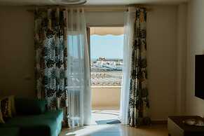 Seaview Splendor 2 Bedroom Modern Comfort