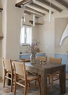 Morfes Luxury Apartments