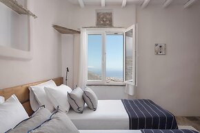 Morfes Luxury Apartments