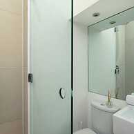 Marine Parade Sea View 2-bedroom Apartment