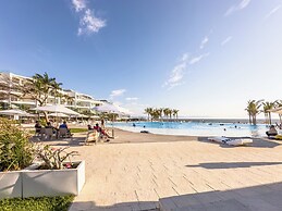 ARIA Residence Beachfront luxury