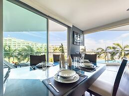 ARIA Residence Beachfront luxury