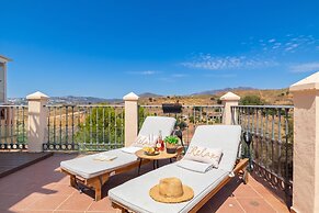 Luxury Mijas Golf, Pool & Pet Retreat