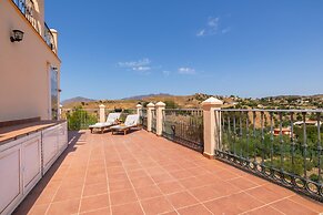 Luxury Mijas Golf, Pool & Pet Retreat
