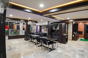Fabhotel Backstreet