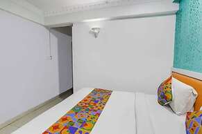 Fabhotel Backstreet