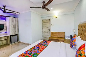 Fabhotel Backstreet
